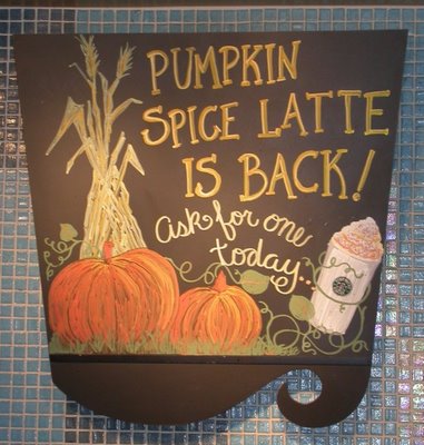 pumpkin-spice-latte-sign-7854461