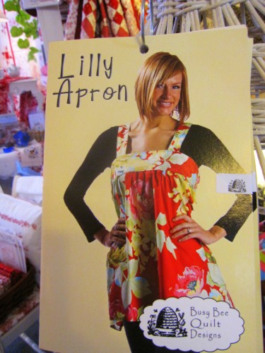 lilly-apron