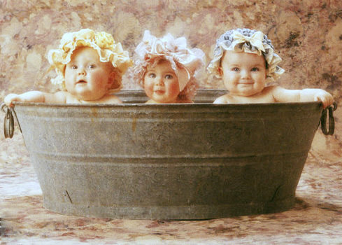 babies-in-washtub